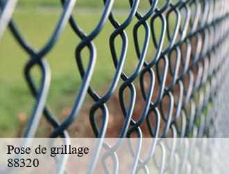 Pose de grillage 88320